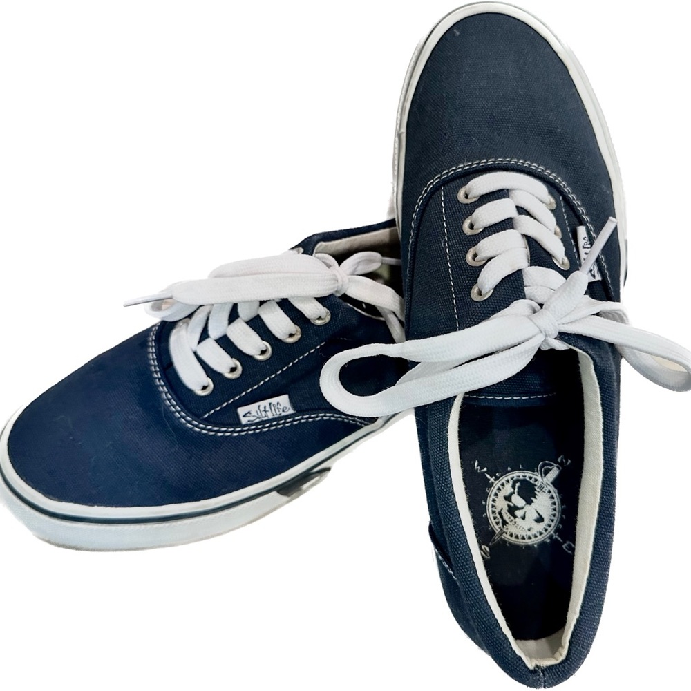 Salt Life Men’s Canvas Shoe Size 8